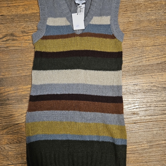 Striped Knit Dress - Picture 5 of 6